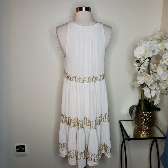 Muche et Muchette Embroidered Sleeveless Dress - Picture 3 of 6